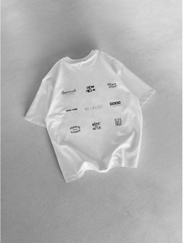 Oversize футболка з принтом