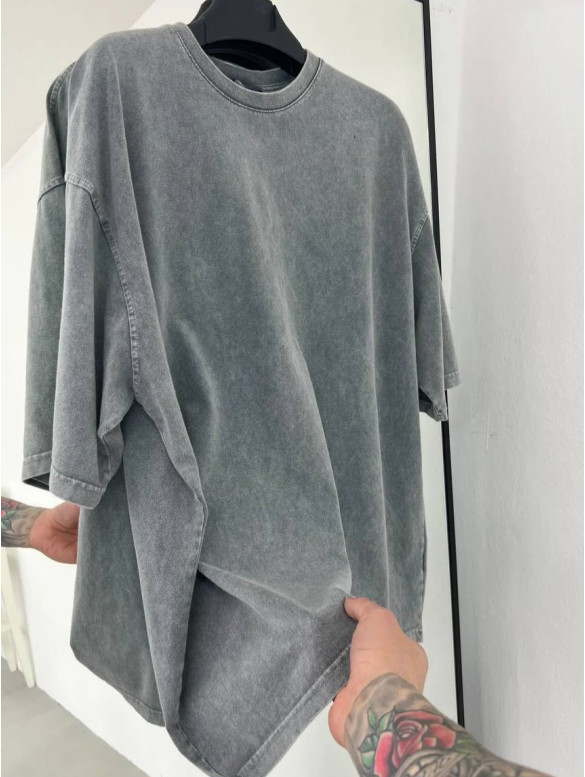 Oversize футболка з вивареної тканини