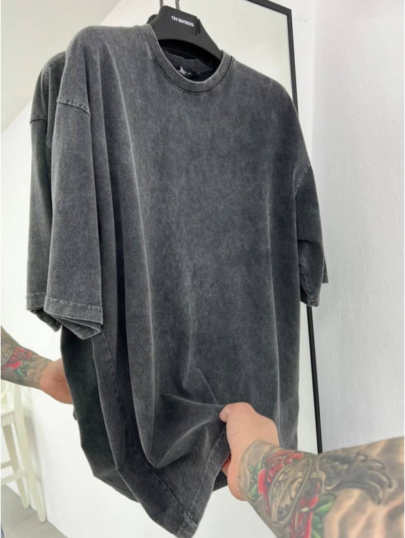 Oversize футболка з вивареної тканини