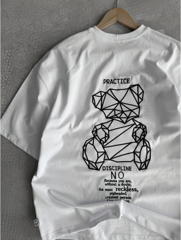 Oversize футболка з вишивкою