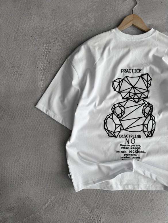 Oversize футболка з вишивкою