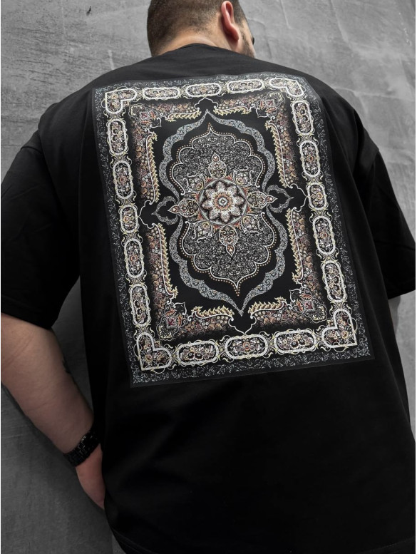 Oversize футболка з принтом