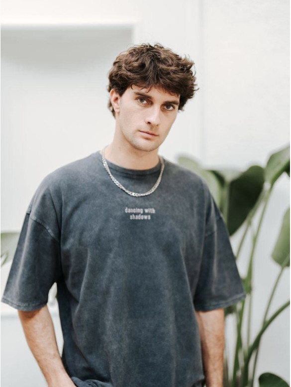 Oversize футболка з принтом
