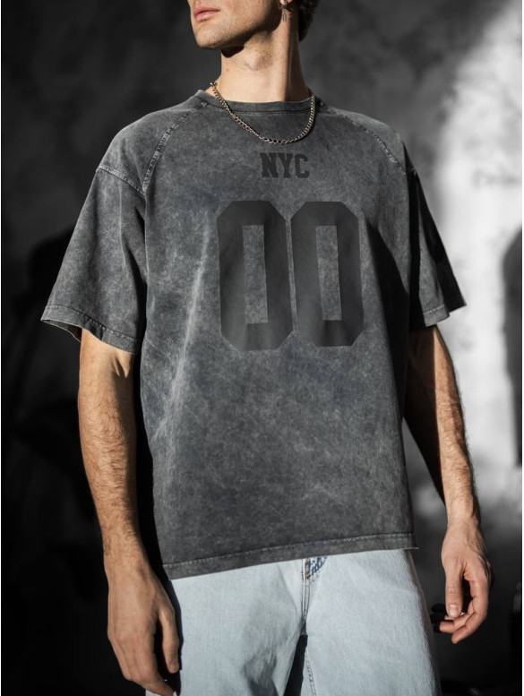 Oversize футболка з принтом