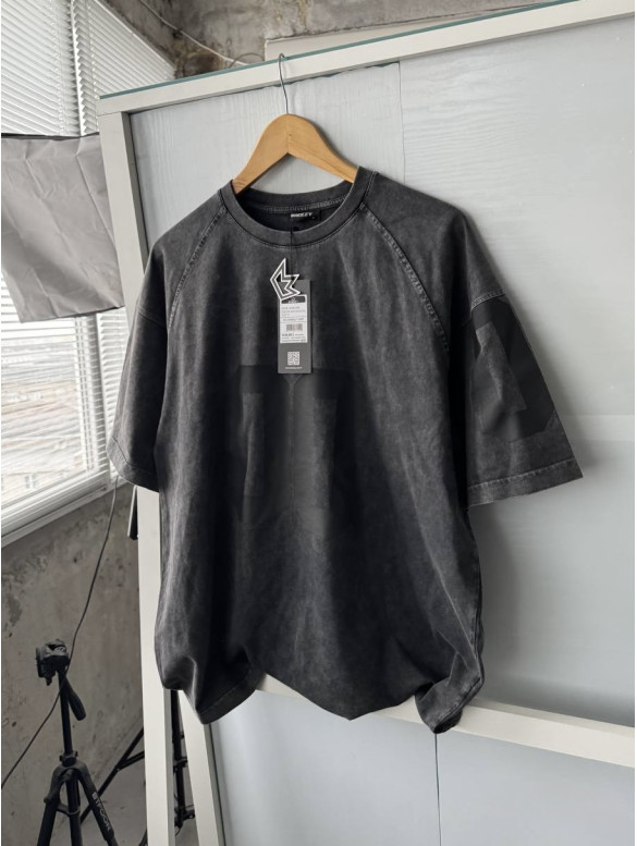 Oversize футболка з принтом