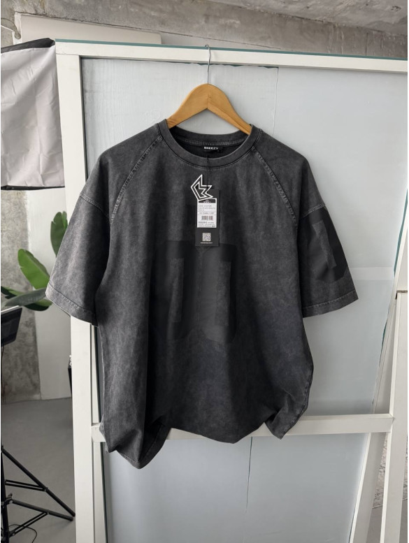 Oversize футболка з принтом