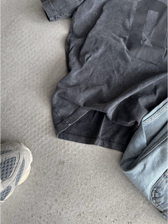 Oversize футболка з принтом
