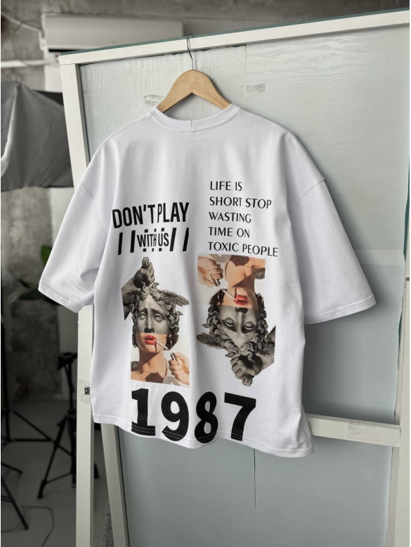 Oversize футболка з принтом