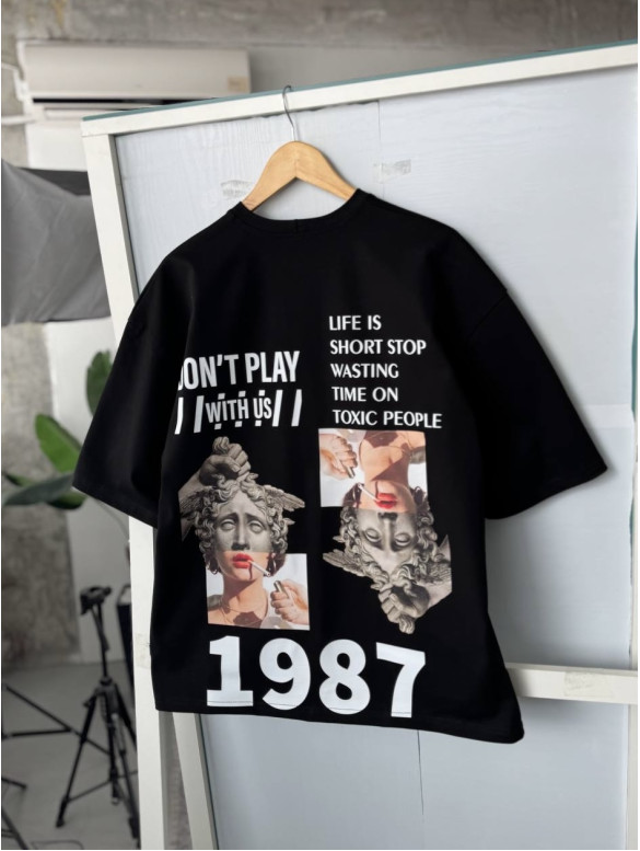 Oversize футболка з принтом