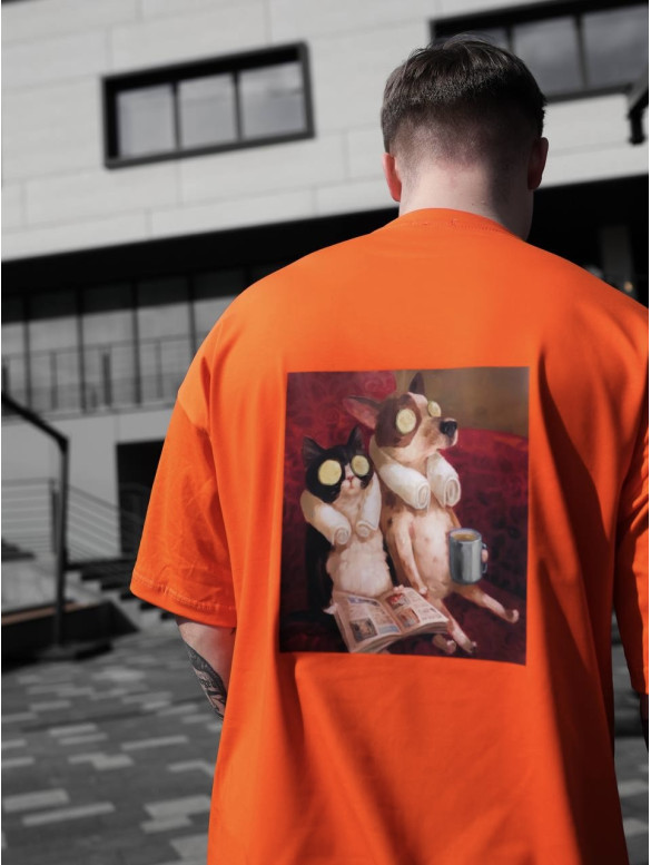 Oversize футболка з принтом