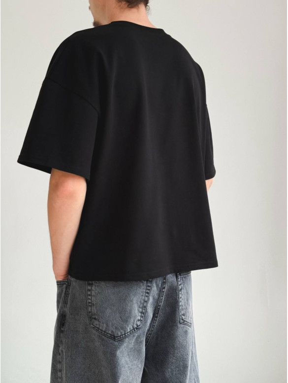 Вкорочена oversize футболка