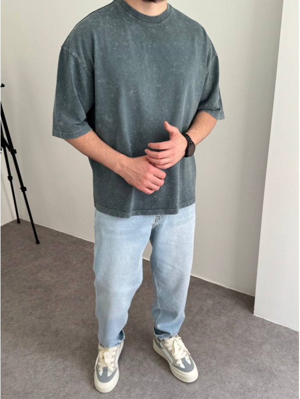 Oversize футболка з вивареної тканини
