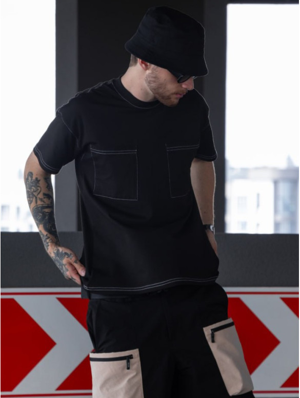 Oversize футболка з акцентними кишенями