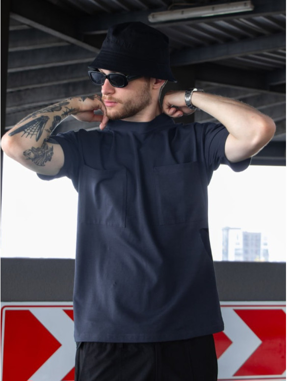 Oversize футболка з акцентними кишенями
