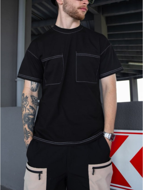 Oversize футболка з акцентними кишенями