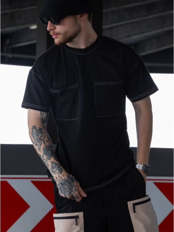 Oversize футболка з акцентними кишенями
