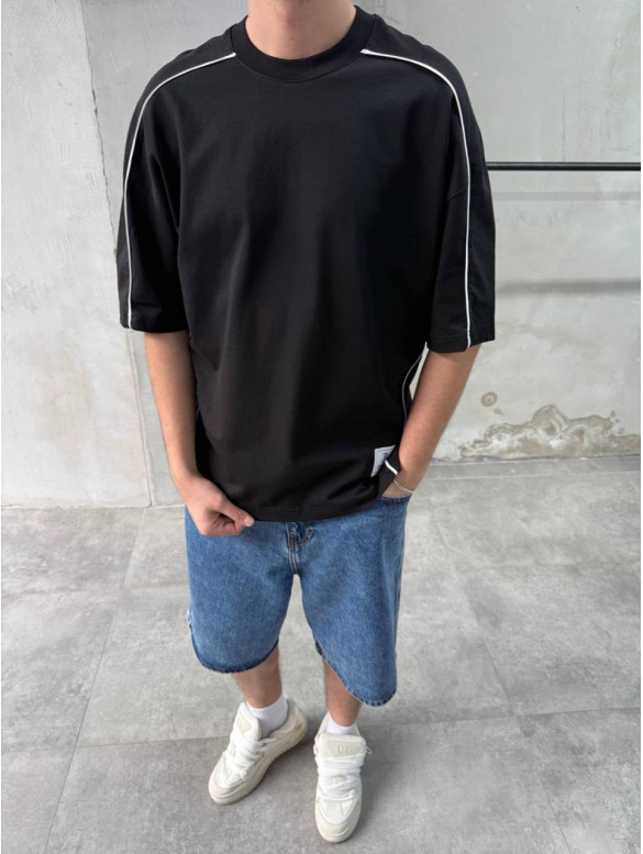 Oversize футболка з контрастним кантом