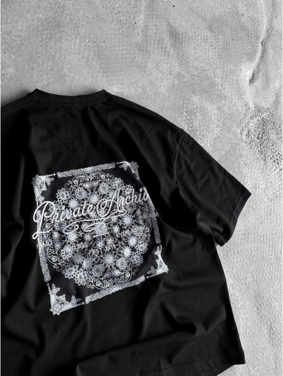 Oversize футболка з принтом