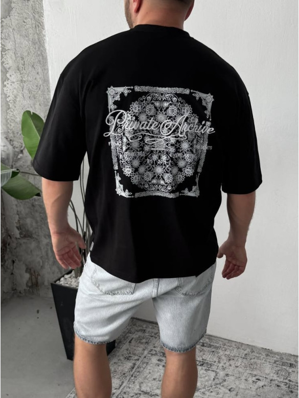 Oversize футболка з принтом