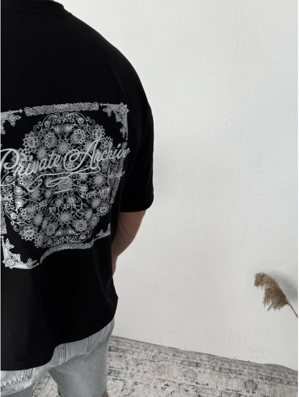 Oversize футболка з принтом