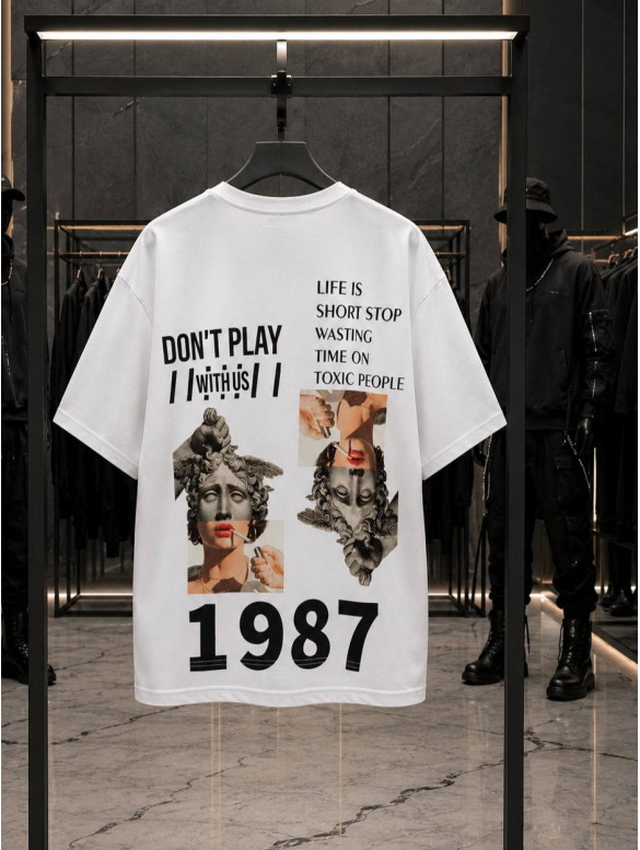 Oversize футболка з принтом