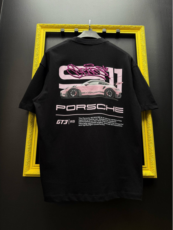 Oversize футболка з нашивкою