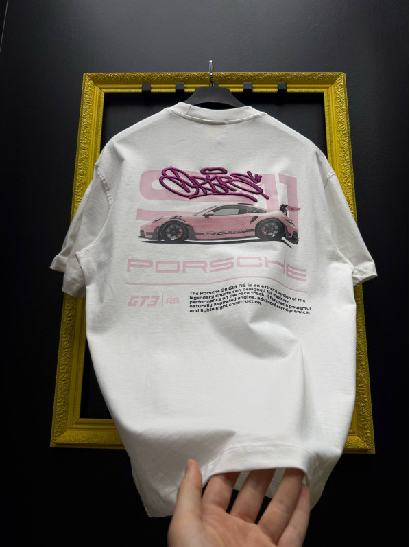 Oversize футболка з нашивкою