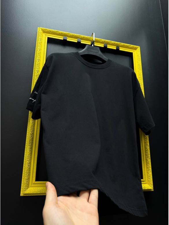 Oversize футболка з нашивкою