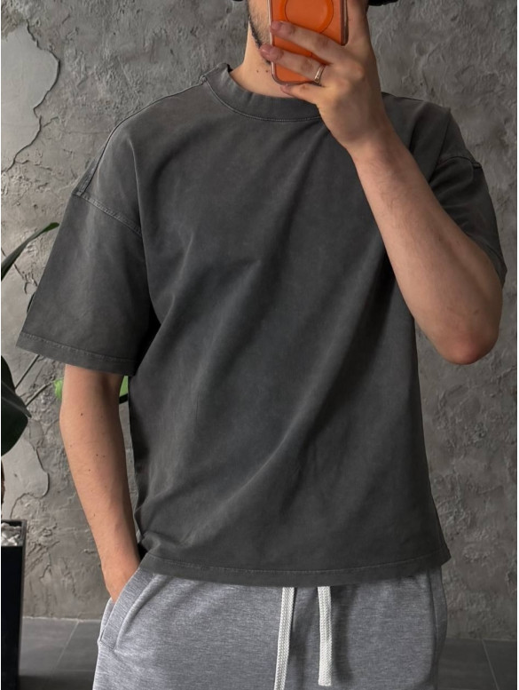 Oversize футболка з вивареної тканини