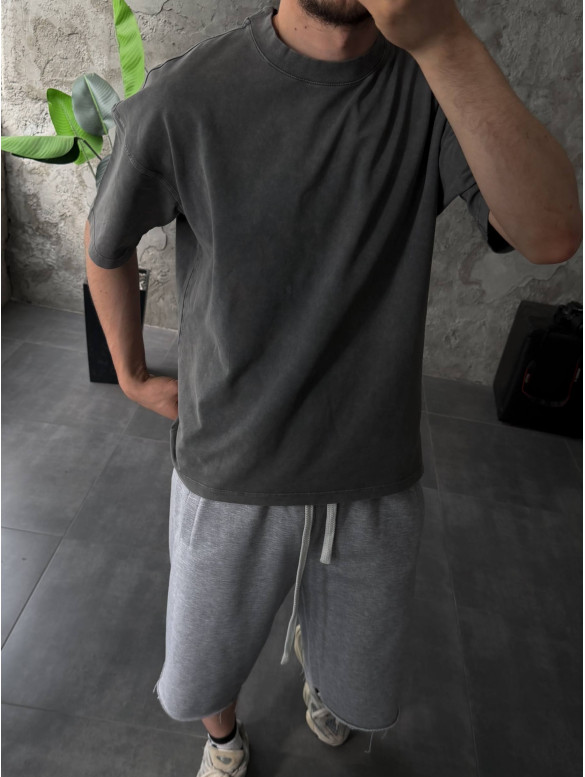 Oversize футболка з вивареної тканини