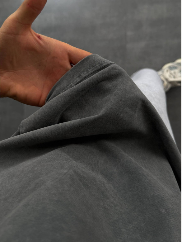 Oversize футболка з вивареної тканини