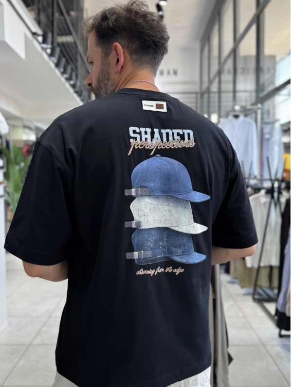 Oversize футболка з принтом