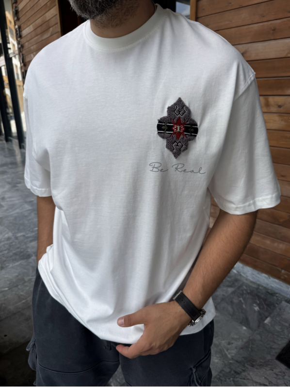 Oversize футболка з вишивкою