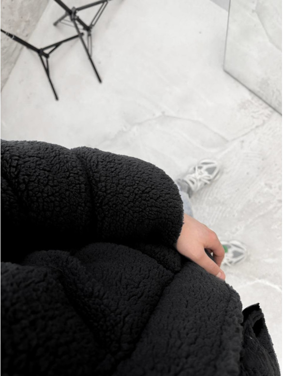 Зимова плюшева куртка oversize