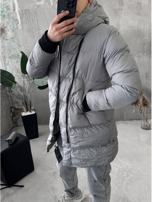 Зимова стьобана куртка